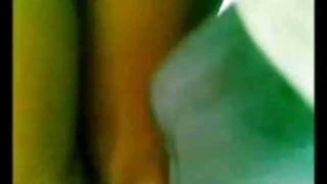 Fit blonde schlug pornofilme mit alten weibern und facialized am pool