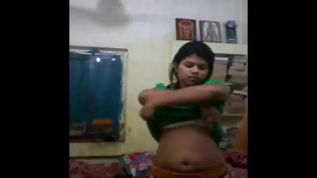 Ein haariger Biber Debüt-Au Natural Teen Pussy wird kostenlose pornofilme reife frauen Gefickt