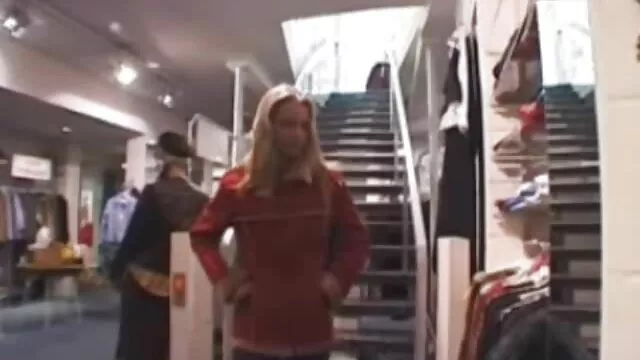 Brunette sex filme reife frauen Milf !