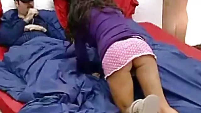 Femdoms zerren und necken erbärmlich sub historische pornofilme