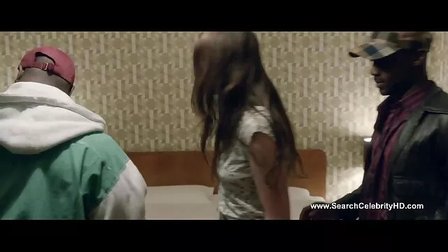 Amateur Freundin genießt eine sex filme mit älteren frauen Menge Schwänze