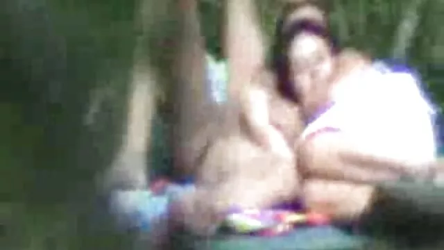 Jayden liebt sexfilme von alten frauen es, Finger in ihre Muschi zu haben