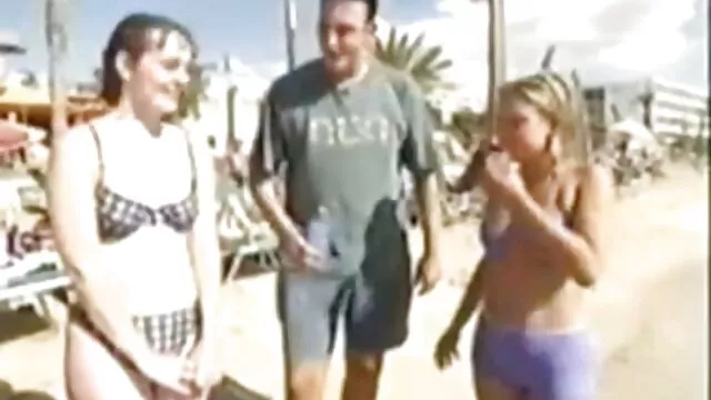 Femdom zerren Ihr outdoor sub alte deutsche pornofilme