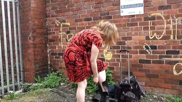 Hot amateur Freundin gefickt alte pornofilm in Ihrem Badezimmer